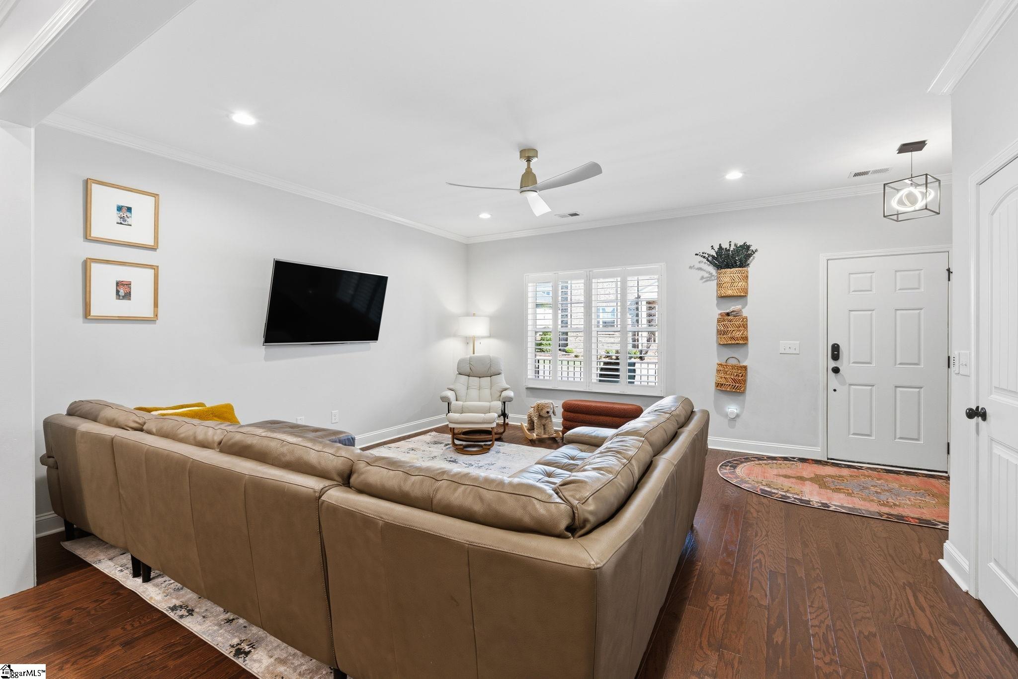 32 Peckham Street Greenville, SC 29607 - Photo 5 of 43