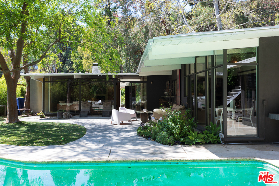 9007 Wonderland Park Avenue Los Angeles, CA 90046 - Photo 18 of 21