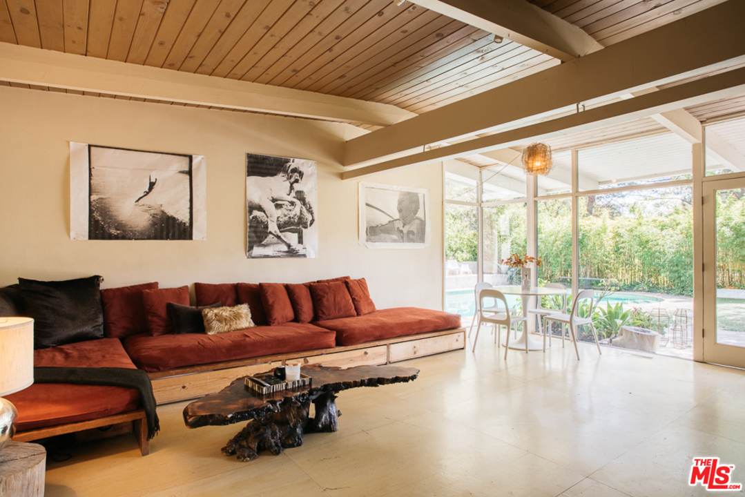 9007 Wonderland Park Avenue Los Angeles, CA 90046 - Photo 3 of 21