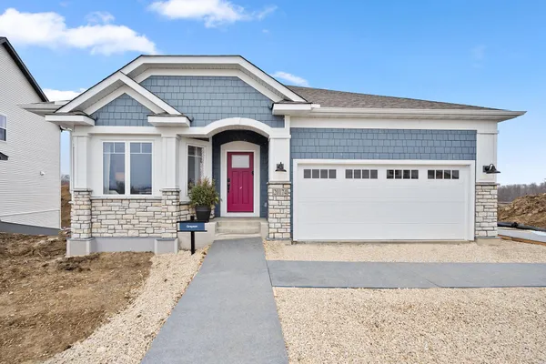 $645,000 | 20045 Glarus Lane, Lakeville, MN 55044