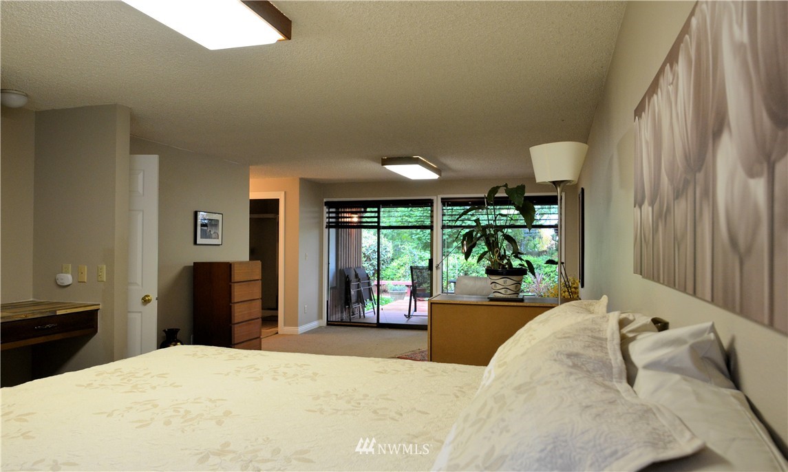 14111 148th Place Southeast Renton, WA 98059 - Photo 14 of 25 Gallery Image 14