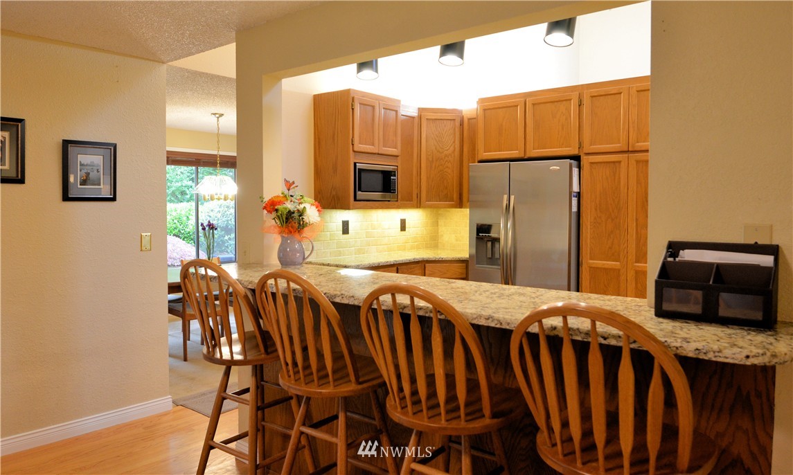 14111 148th Place Southeast Renton, WA 98059 - Photo 8 of 25 Gallery Image 8