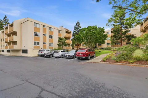 $1,195,000 | 400 Ortega Avenue, Unit 220, Mountain View, CA 94040