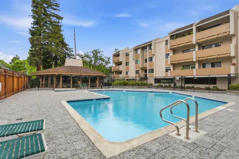$1,195,000 | 400 Ortega Avenue, Unit 220, Mountain View, CA 94040