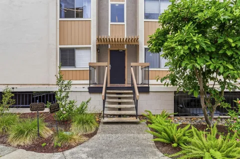$1,195,000 | 400 Ortega Avenue, Unit 220, Mountain View, CA 94040