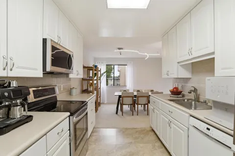 $1,195,000 | 400 Ortega Avenue, Unit 220, Mountain View, CA 94040