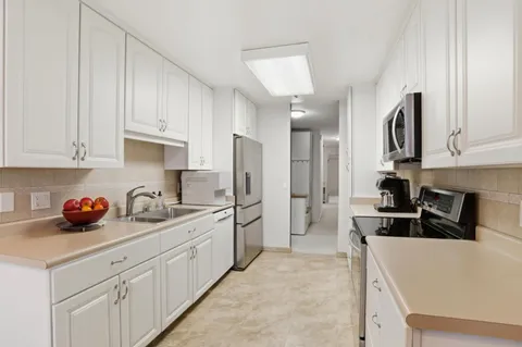 $1,195,000 | 400 Ortega Avenue, Unit 220, Mountain View, CA 94040