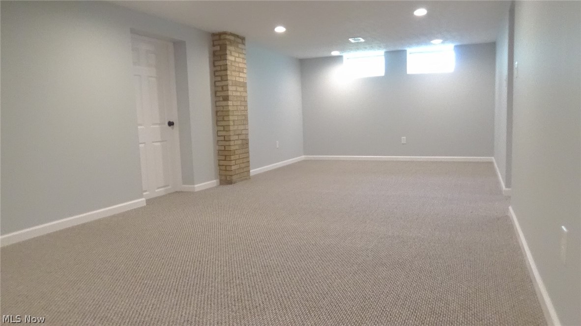 7276 Maplewood Road Parma, OH 44130 - Photo 12 of 17
