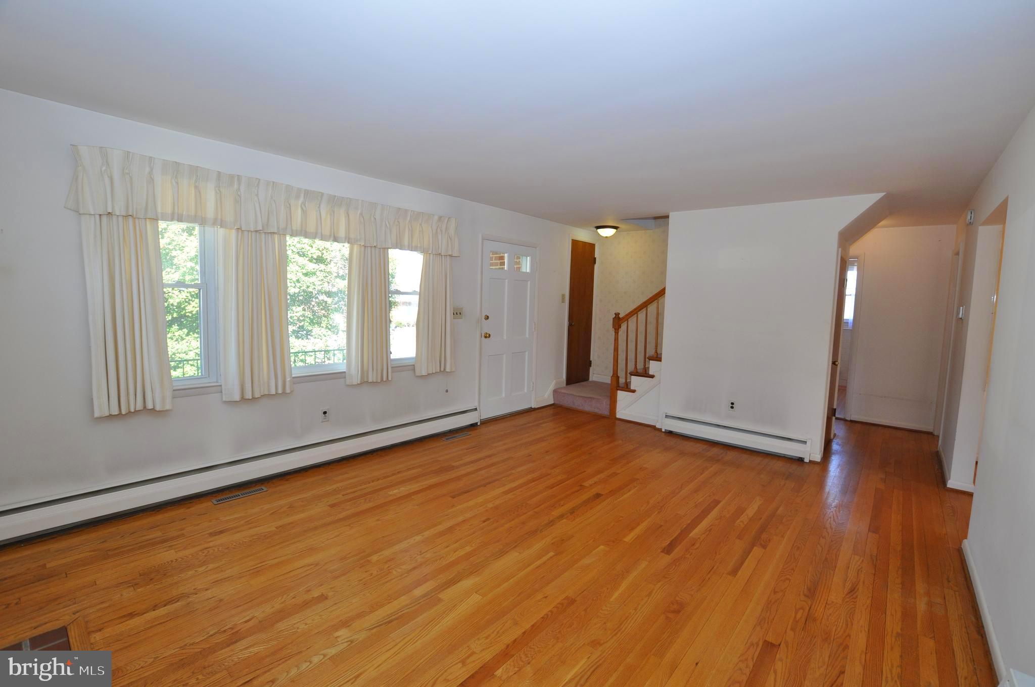 10105 Tipperary Road Baltimore, MD 21234 - Photo 2 of 28