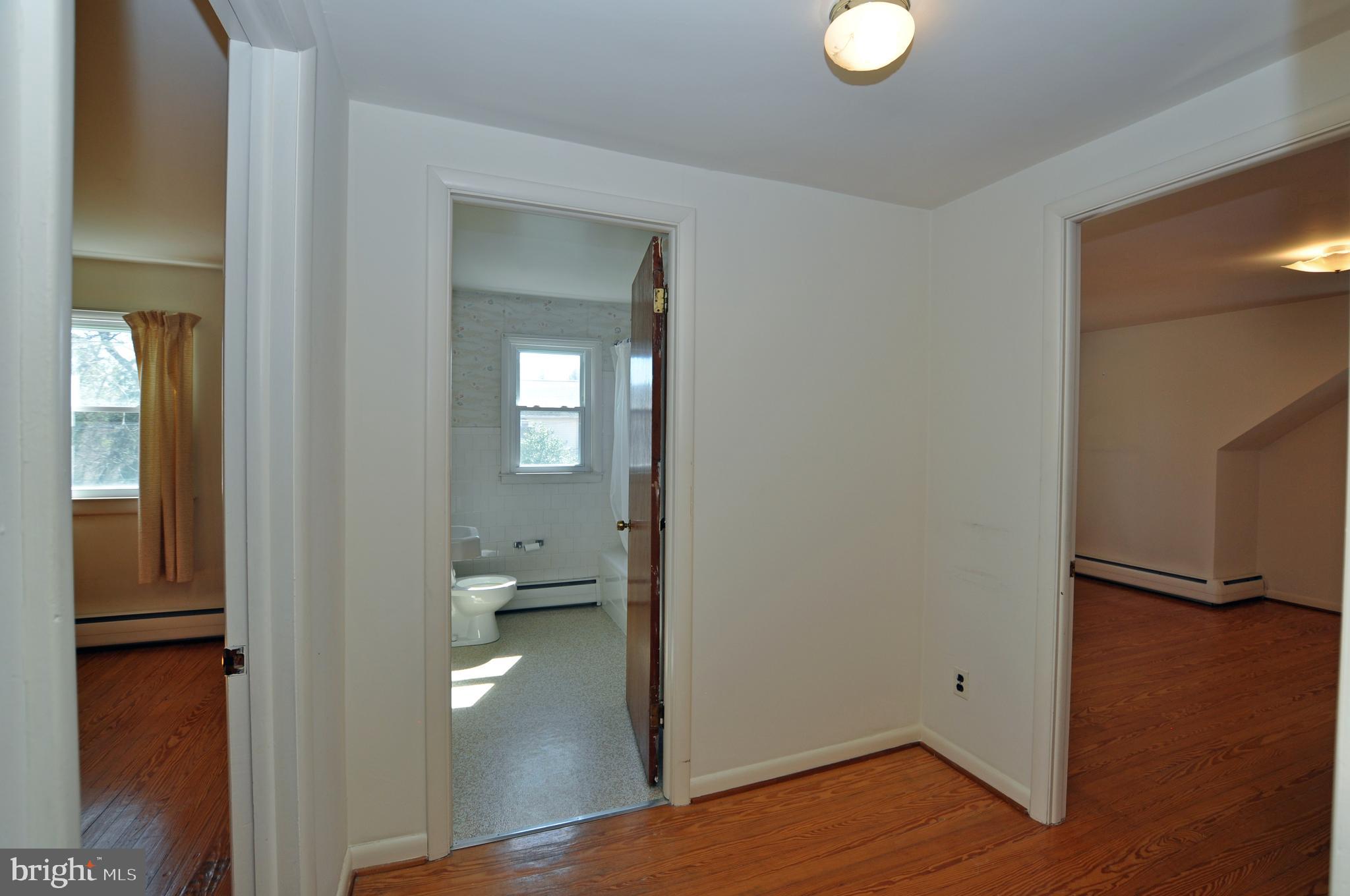 10105 Tipperary Road Baltimore, MD 21234 - Photo 16 of 28