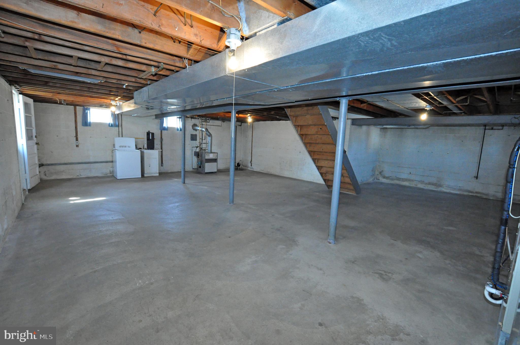 10105 Tipperary Road Baltimore, MD 21234 - Photo 23 of 28
