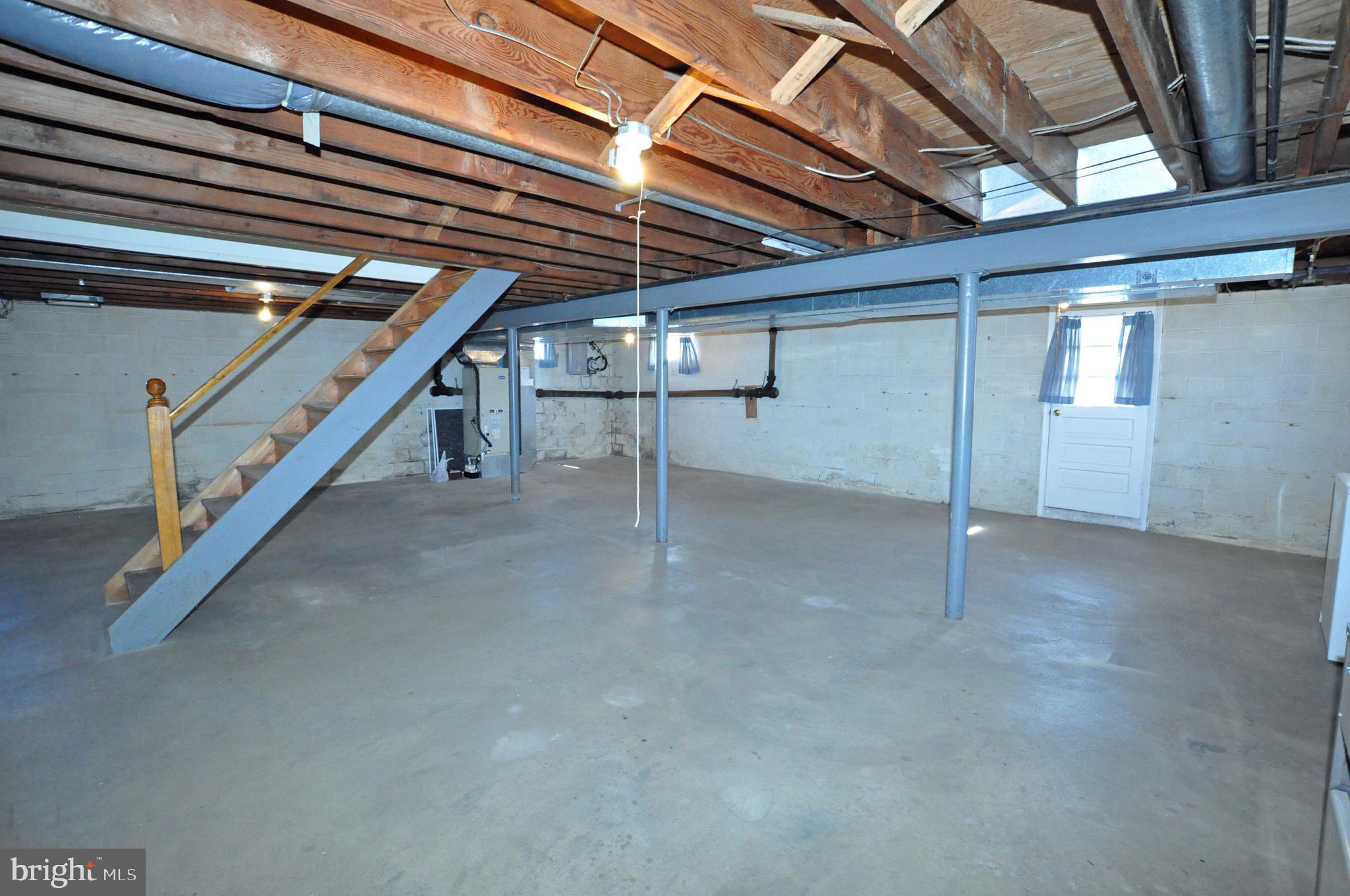 10105 Tipperary Road Baltimore, MD 21234 - Photo 25 of 28