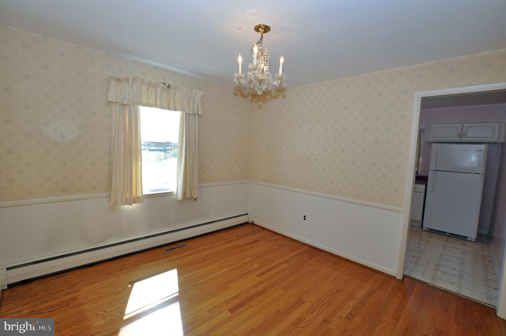 10105 Tipperary Road Baltimore, MD 21234 - Photo 6 of 28