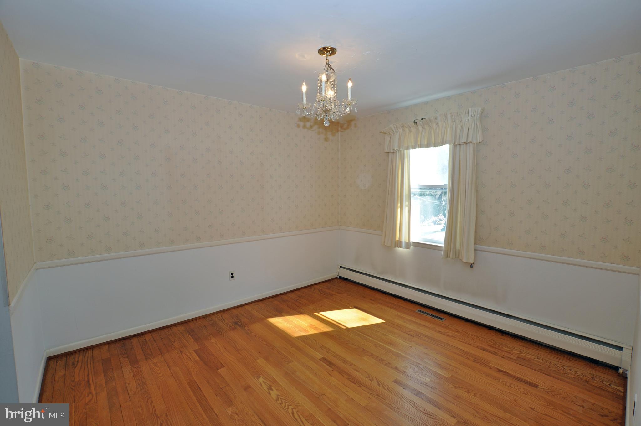10105 Tipperary Road Baltimore, MD 21234 - Photo 8 of 28
