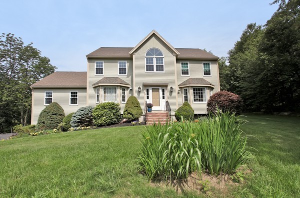 44 Woodstone Road Northborough, MA 01532 - Photo 1 of 30 Gallery Image 1
