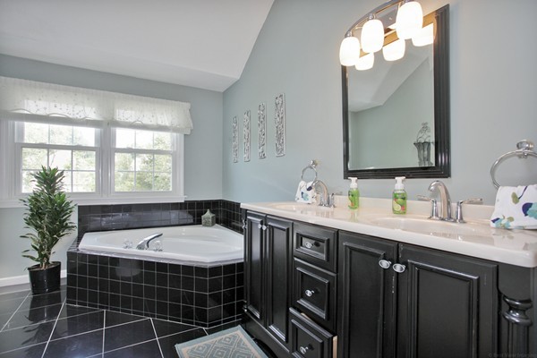 44 Woodstone Road Northborough, MA 01532 - Photo 19 of 30 Gallery Image 19