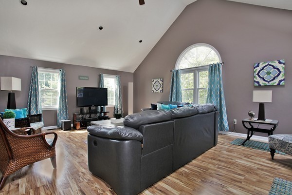 44 Woodstone Road Northborough, MA 01532 - Photo 7 of 30 Gallery Image 7