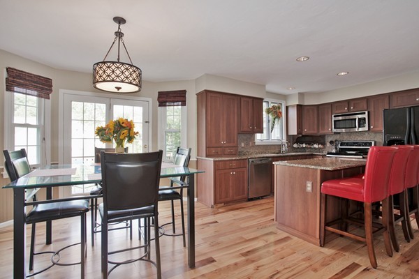 44 Woodstone Road Northborough, MA 01532 - Photo 8 of 30 Gallery Image 8