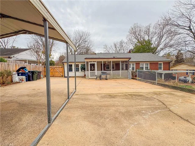 $275,000 | 400 Western Boulevard, Lexington, NC 27295