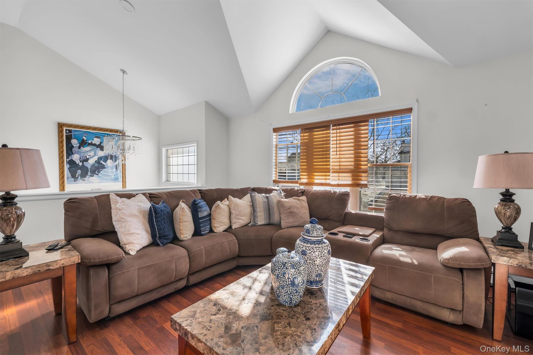 19 Summit Place Farmingville, NY 11784 - Photo 14 of 37