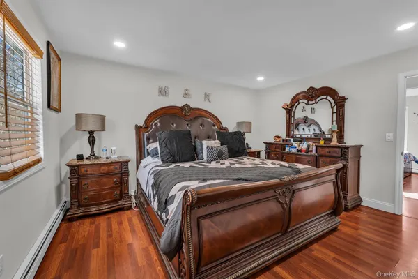 $749,990 | 19 Summit Place, Farmingville, NY 11784