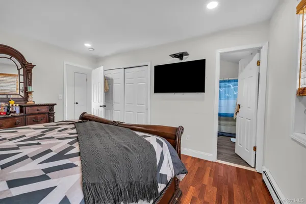 $749,990 | 19 Summit Place, Farmingville, NY 11784