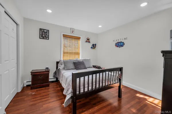 $749,990 | 19 Summit Place, Farmingville, NY 11784