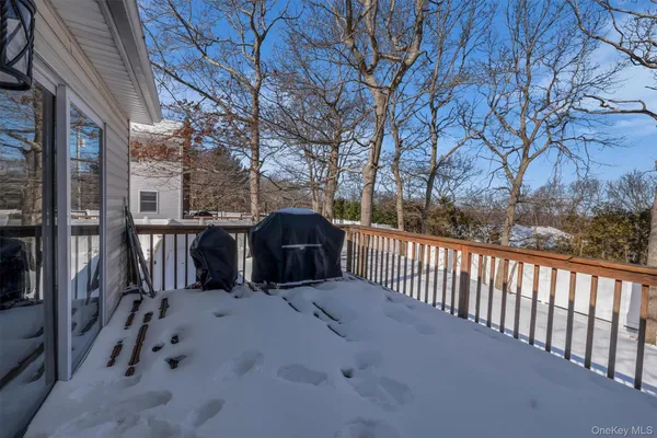 $749,990 | 19 Summit Place, Farmingville, NY 11784