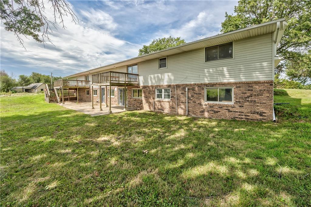 2333 Northeast County Road Butler, MO 64730 - Photo 6 of 44 Gallery Image 6