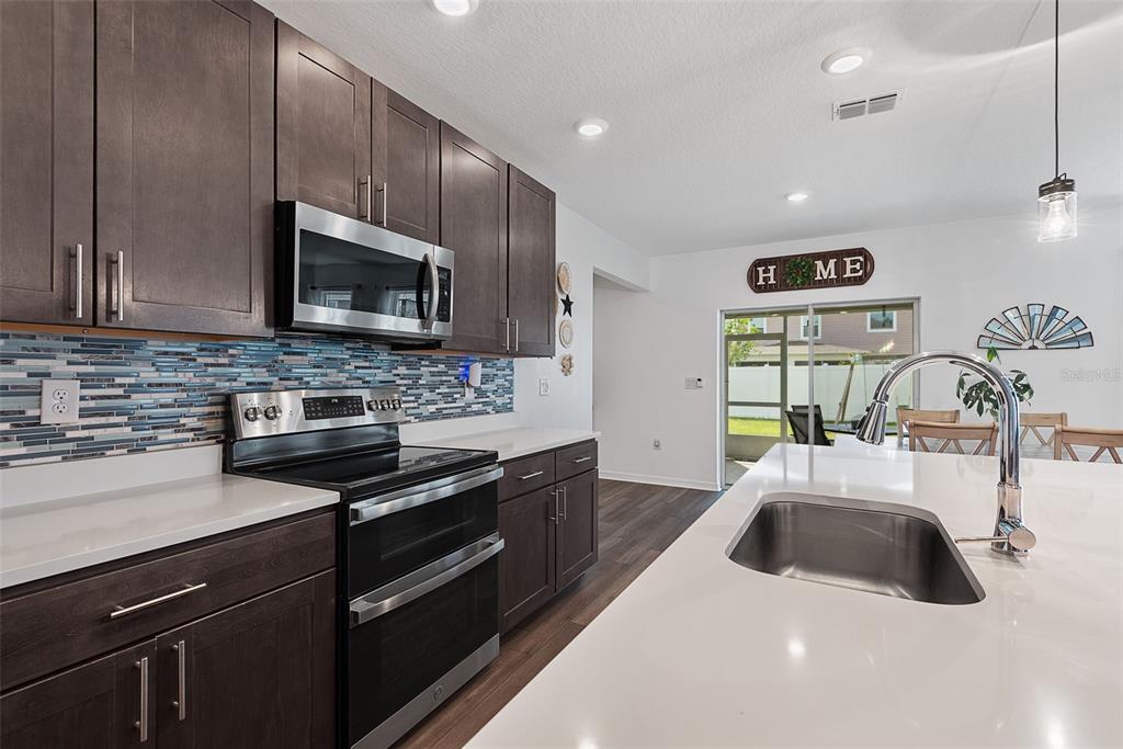 123 Oakleaf Way Palm Coast, FL 32137 - Photo 12 of 84
