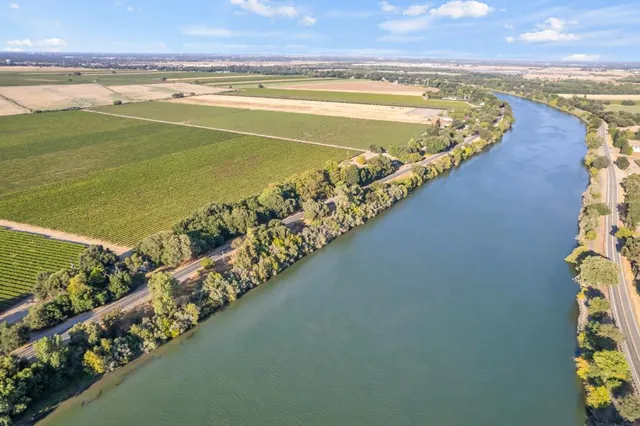 $2,302,000 | 53140 South River Road, Clarksburg, CA 95612