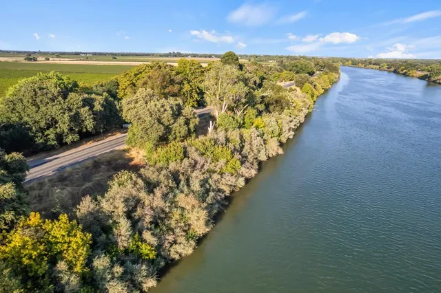 $2,302,000 | 53140 South River Road, Clarksburg, CA 95612