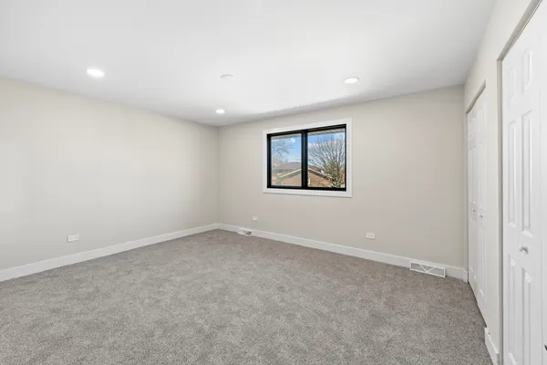 $489,000 | 8800 172nd Street, Tinley Park, IL 60487