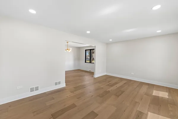 $489,000 | 8800 172nd Street, Tinley Park, IL 60487