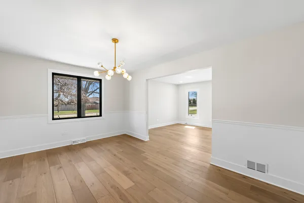 $489,000 | 8800 172nd Street, Tinley Park, IL 60487