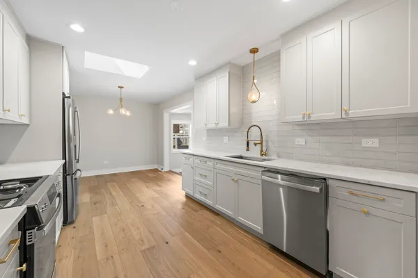 $489,000 | 8800 172nd Street, Tinley Park, IL 60487