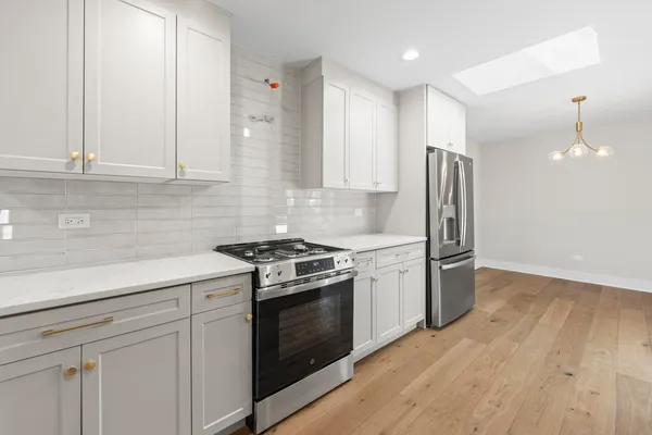 $489,000 | 8800 172nd Street, Tinley Park, IL 60487