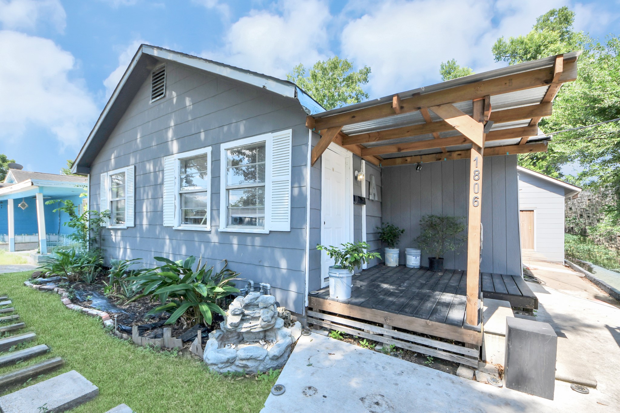 1806 Miami Road Pasadena, TX 77502 - Photo 2 of 34