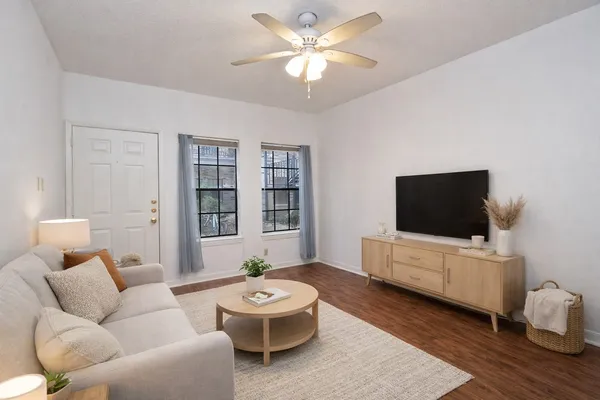 $1,895 | 2216 San Gabriel Street, Unit 105, Austin, TX 78705