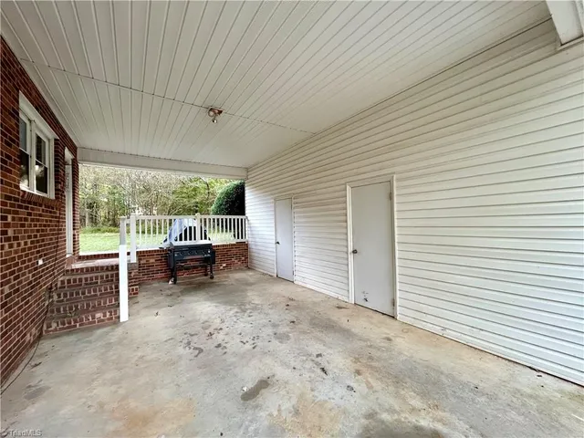 $229,900 | 240 Oakcrest Drive, Madison, NC 27025