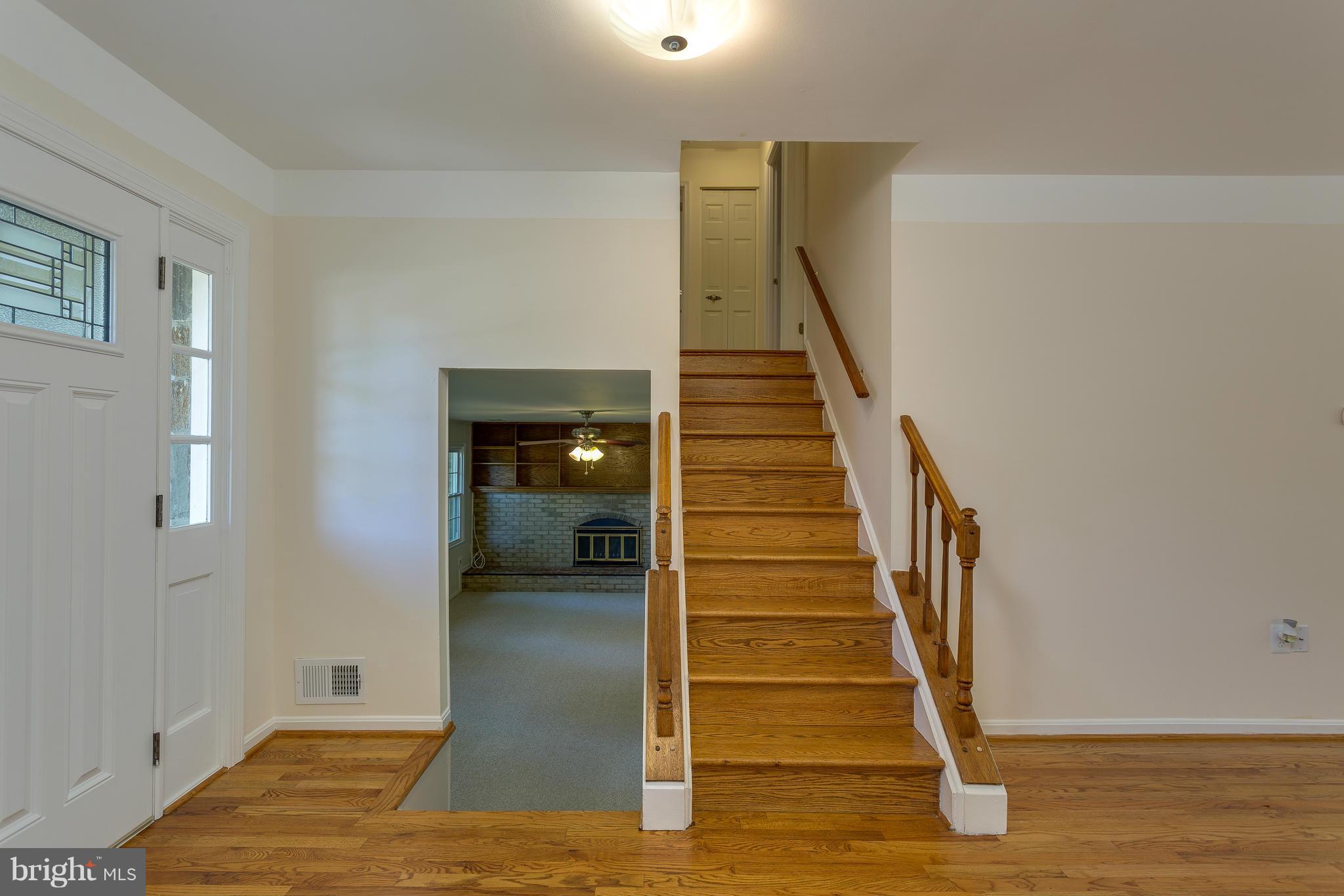 7609 Mulberry Bottom Lane Springfield, VA 22153 - Photo 4 of 27 Interior (General)