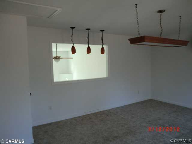 8445 Hicks Island Road Lanexa, VA 23089 - Photo 7 of 10 Interior Space/Layout