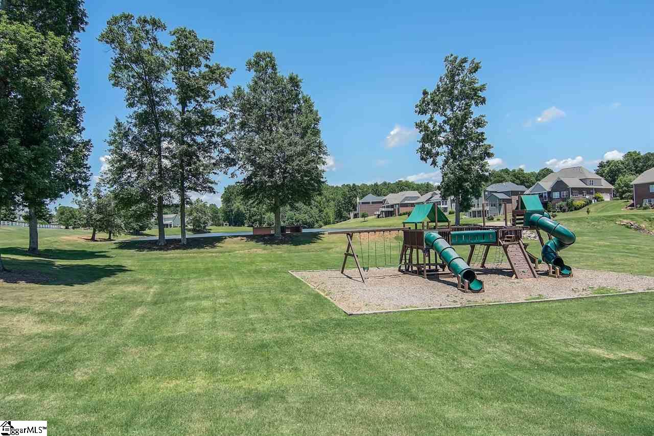 262 Bridgeport Road Boiling Springs, SC 29316 - Photo 35 of 36 Gallery Image 35