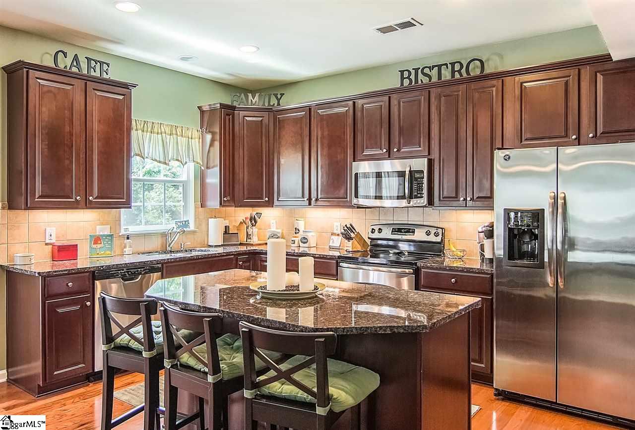 262 Bridgeport Road Boiling Springs, SC 29316 - Photo 8 of 36 Gallery Image 8