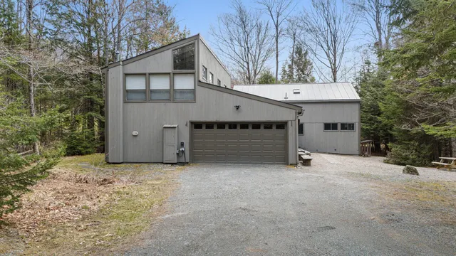 $675,000 | 27 Eagle Drive, Grantham, NH 03753