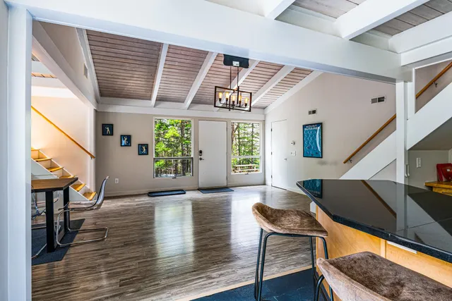 $675,000 | 27 Eagle Drive, Grantham, NH 03753