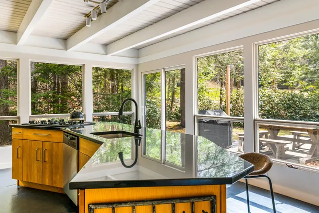 $675,000 | 27 Eagle Drive, Grantham, NH 03753