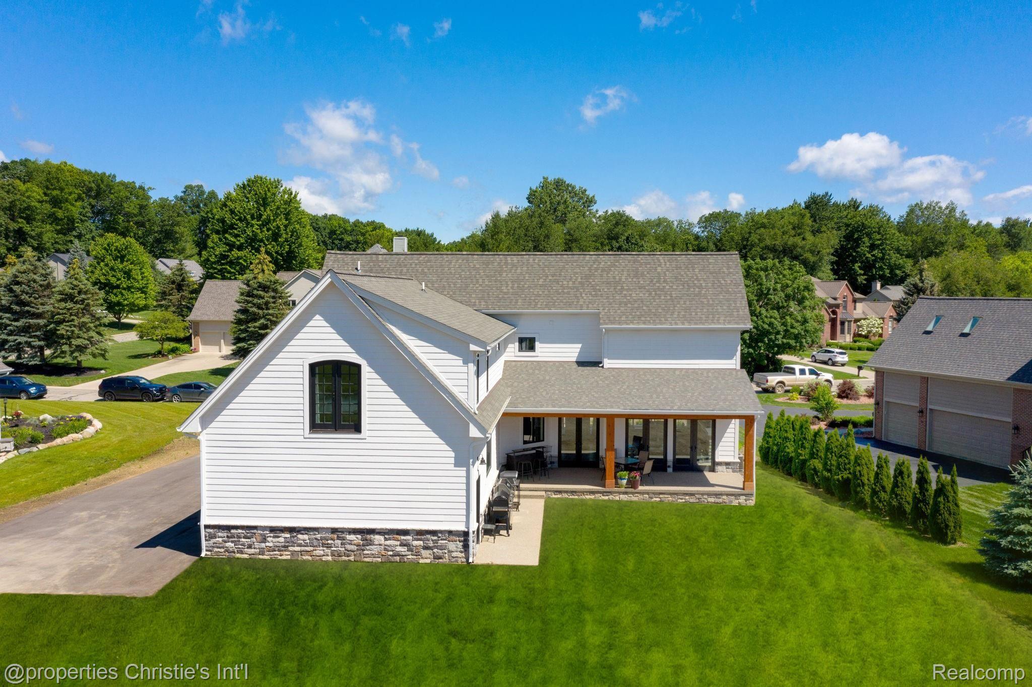 6854 Woodcrest Ridge Clarkston, MI 48346 - Photo 50 of 56 *DIGITALLY ENHANCED TO ADD GRASS*