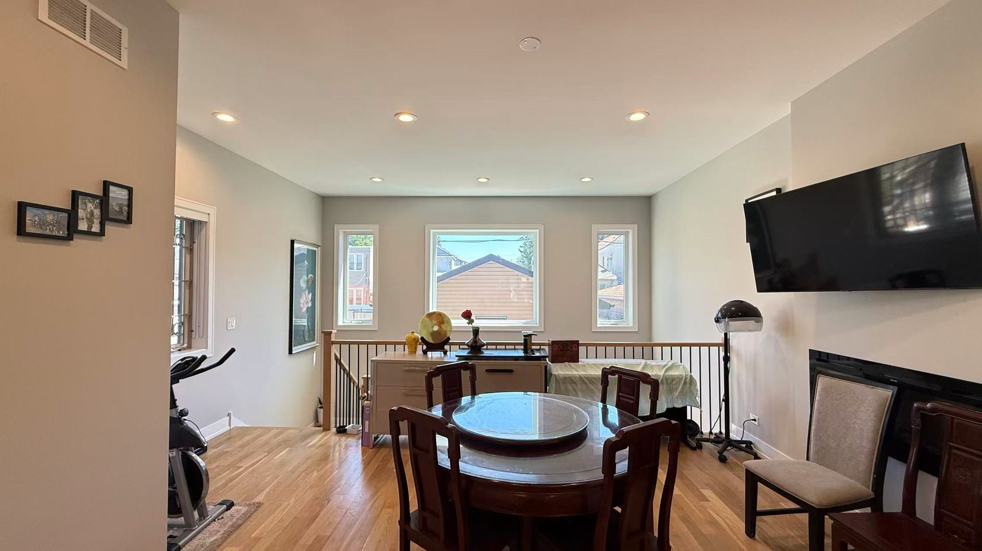 2921 South Farrell Street Chicago, IL 60608 - Photo 9 of 30