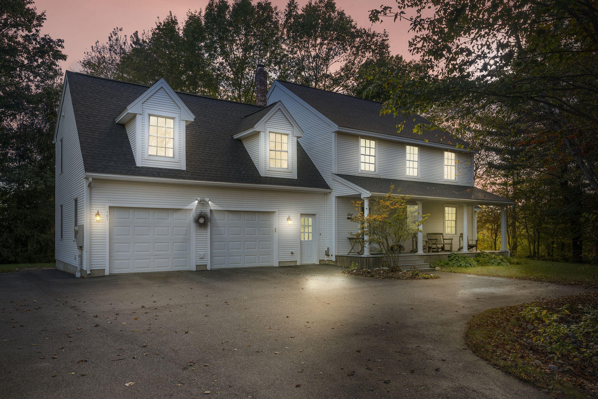 181 Barnstable Road South Portland, ME 04106 - Photo 2 of 53 1-web-or-mls-DSC05460 DTE